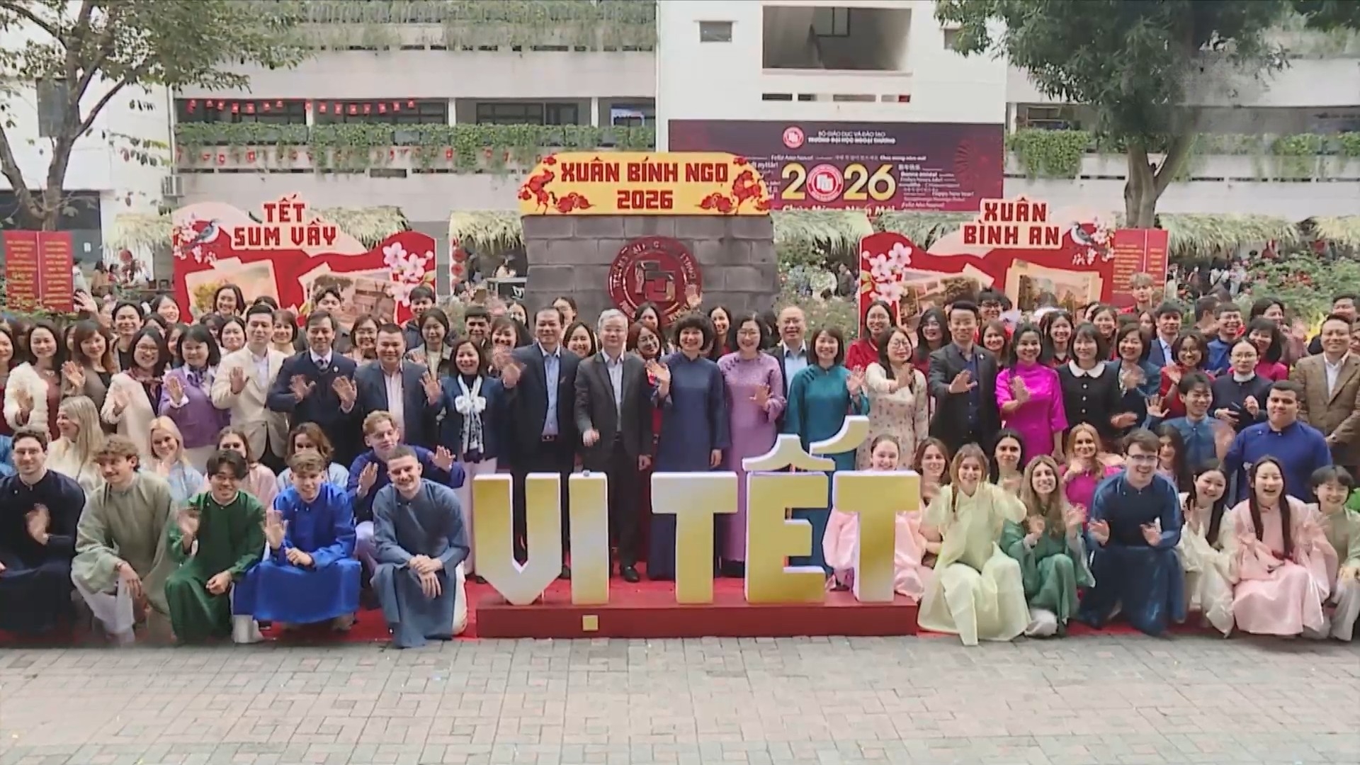 Sinh viên quốc tế khám phá 'Vị Tết Việt'