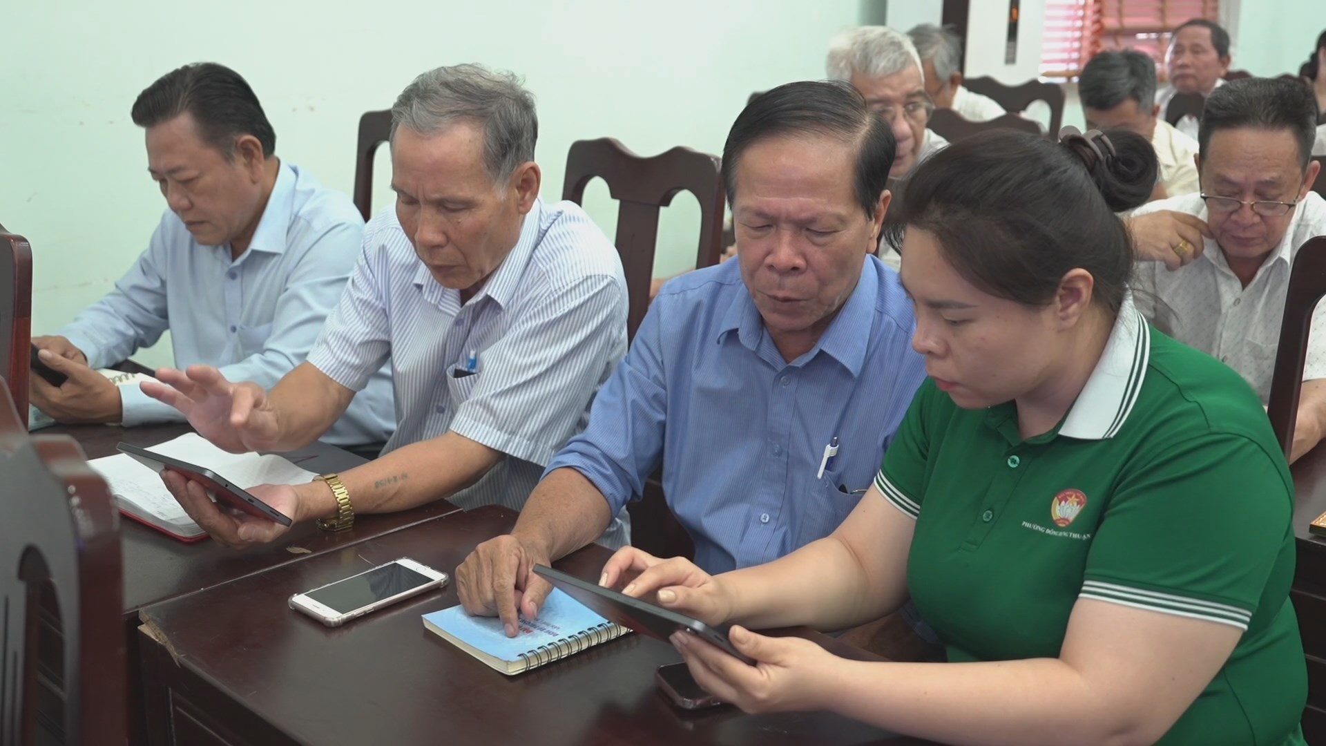 Khu phố 'thực chiến' chuyển đổi số