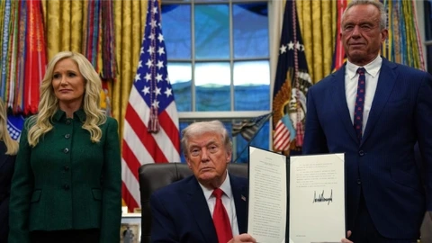 Mỹ dọa áp thuế với các nước cung cấp dầu cho Cuba