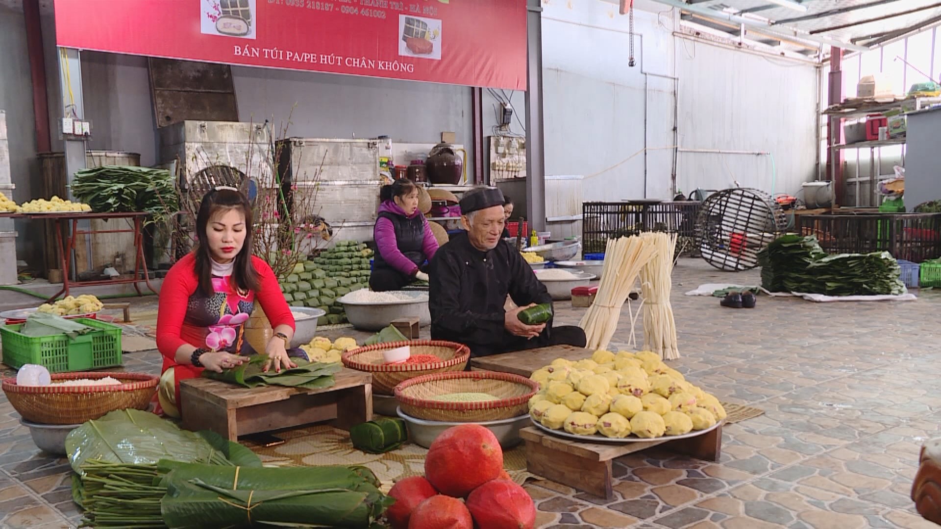 Làng nghề bánh chưng Tranh Khúc tất bật vào vụ
