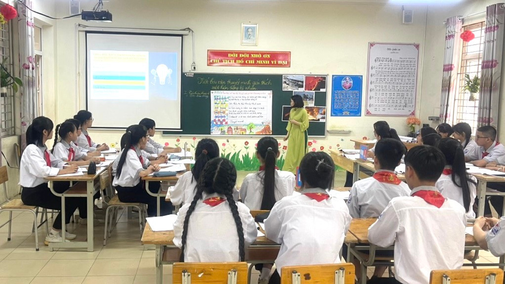 Hà Nội công bố số điện thoại đường dây nóng phản ánh lạm thu