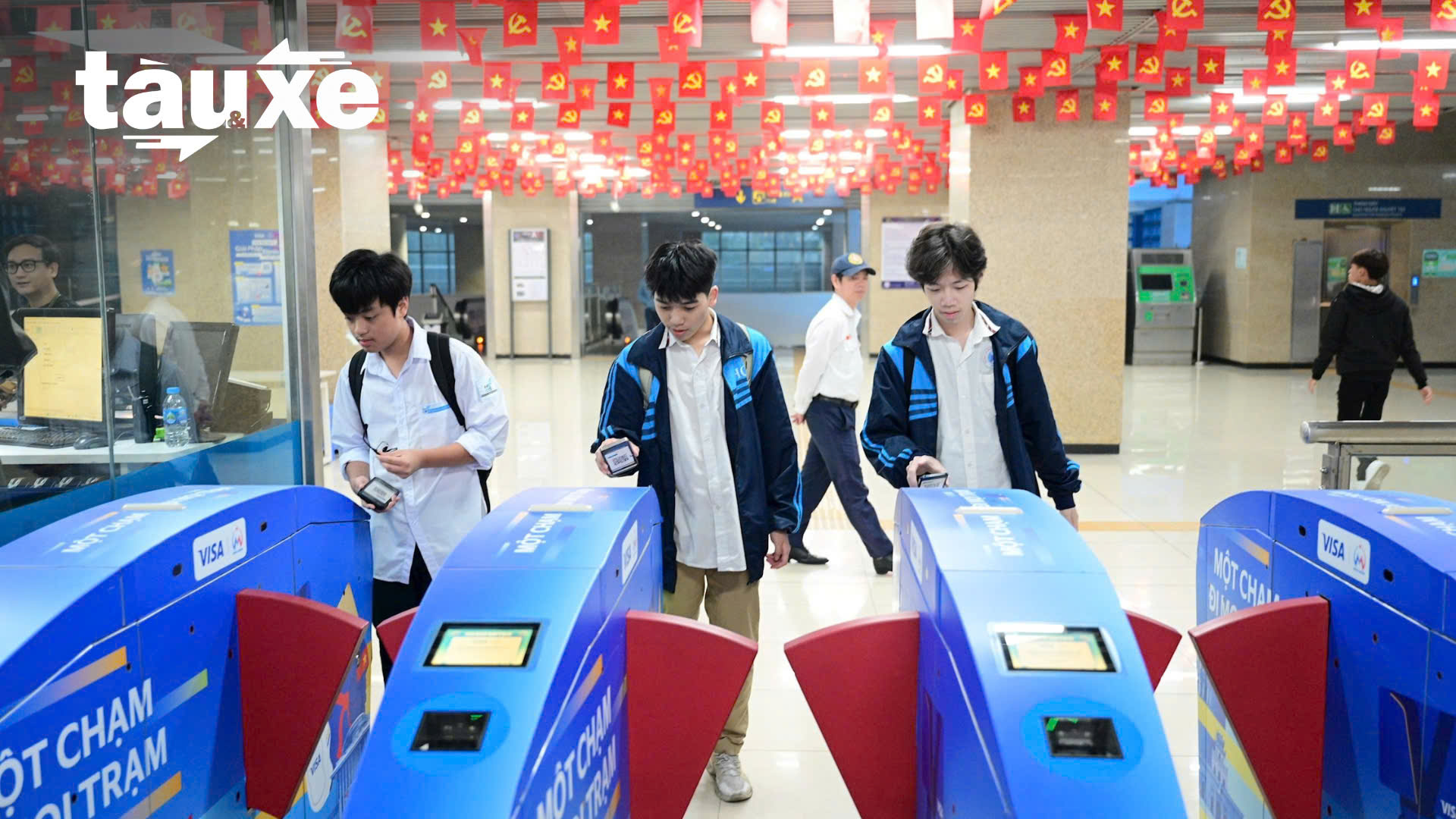 Metro Hà Nội dùng 100% hệ thống soát vé định danh điện tử | Bản tin Tàu và Xe | 01/02/2026