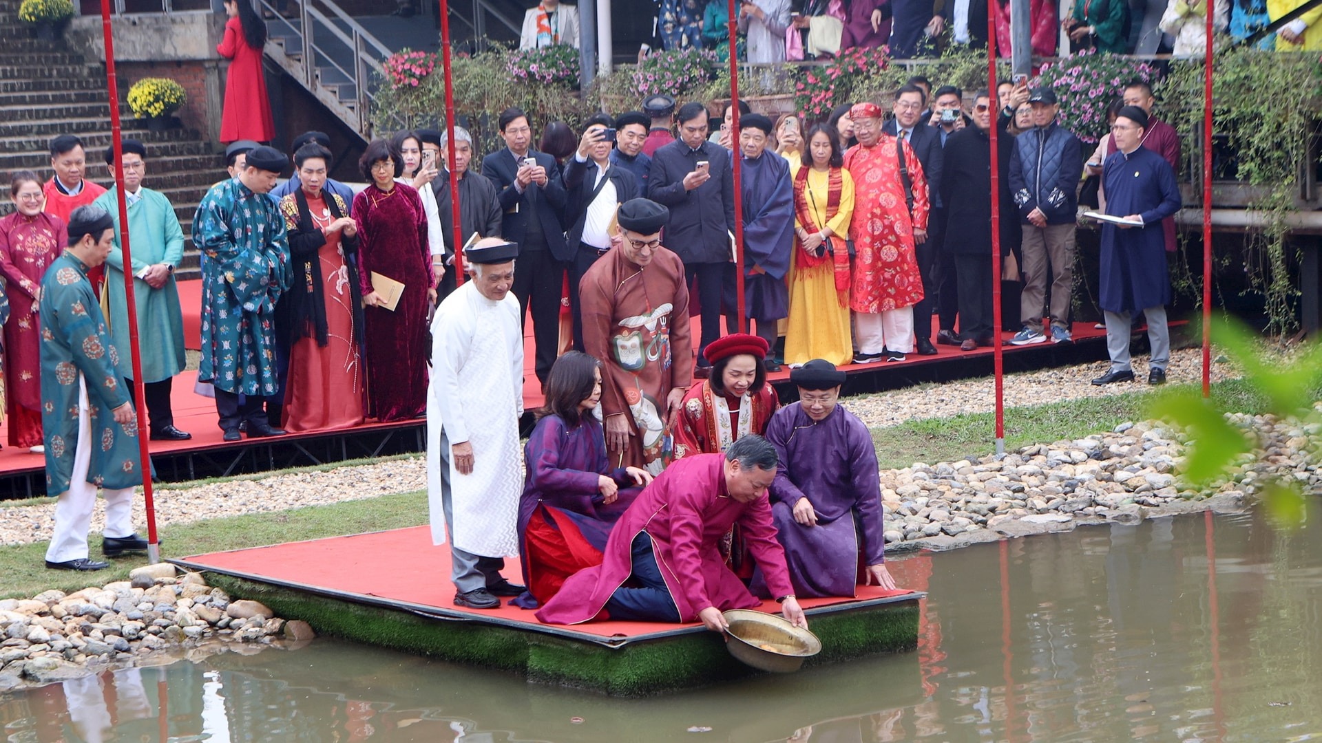 Tái hiện nghi lễ truyền thống cung đình ‘Tống cựu nghinh tân’