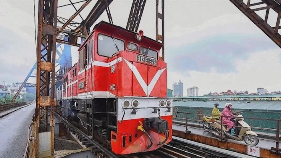 Khắc phục xong sự cố cầu Long Biên, tàu lưu thông trở lại