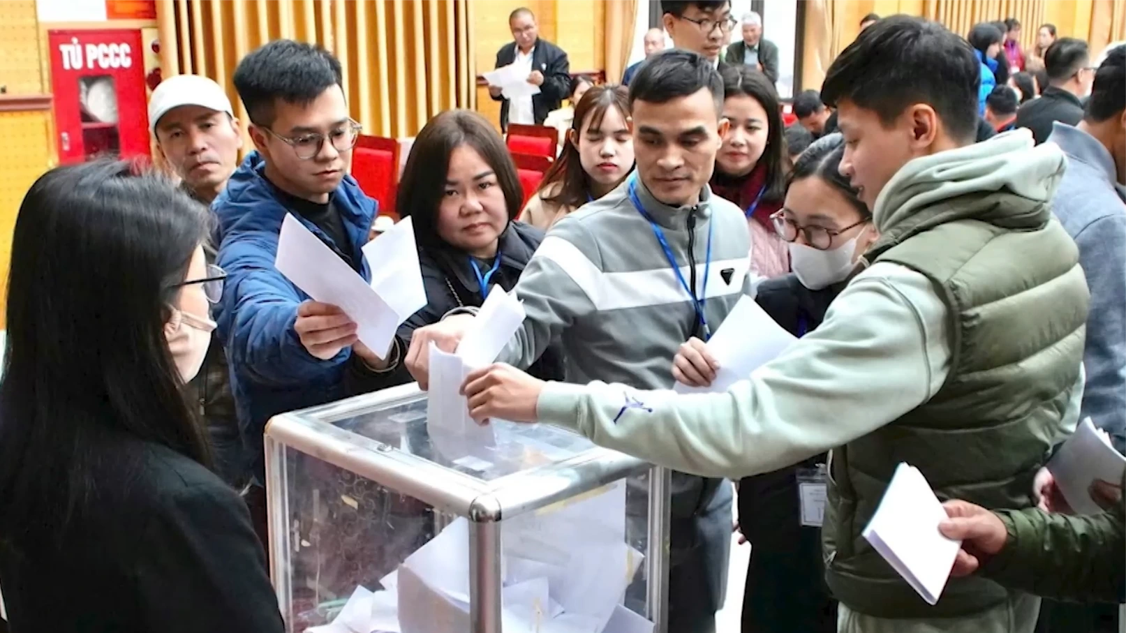 Cảnh báo tình trạng lợi dụng đấu giá đất để 'thổi giá'