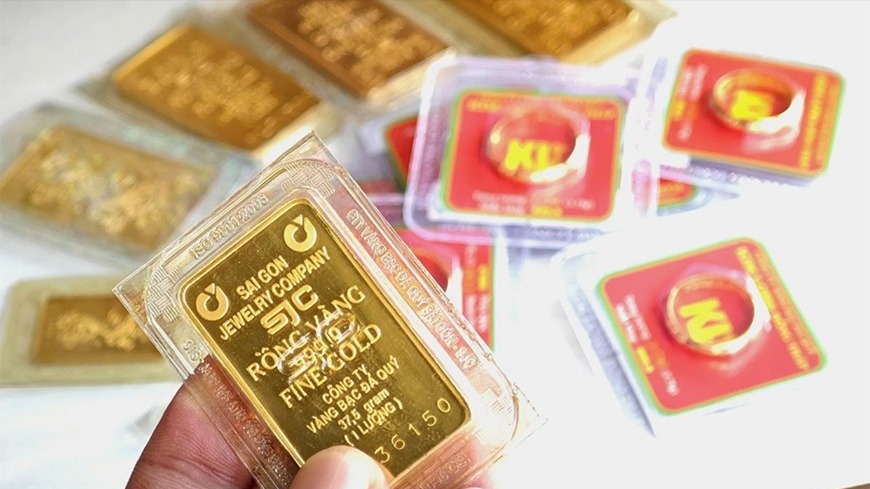 Giá vàng 10/2: Giá vàng trong nước vượt 181 triệu đồng/lượng