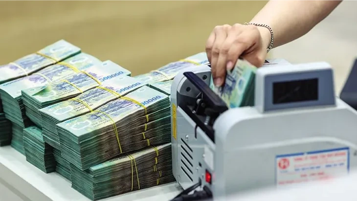 Nhiều ngân hàng bất ngờ giảm lãi suất huy động