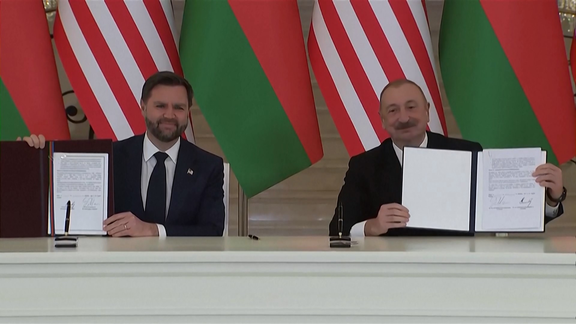 Mỹ - Azerbaijan ký thỏa thuận đối tác chiến lược