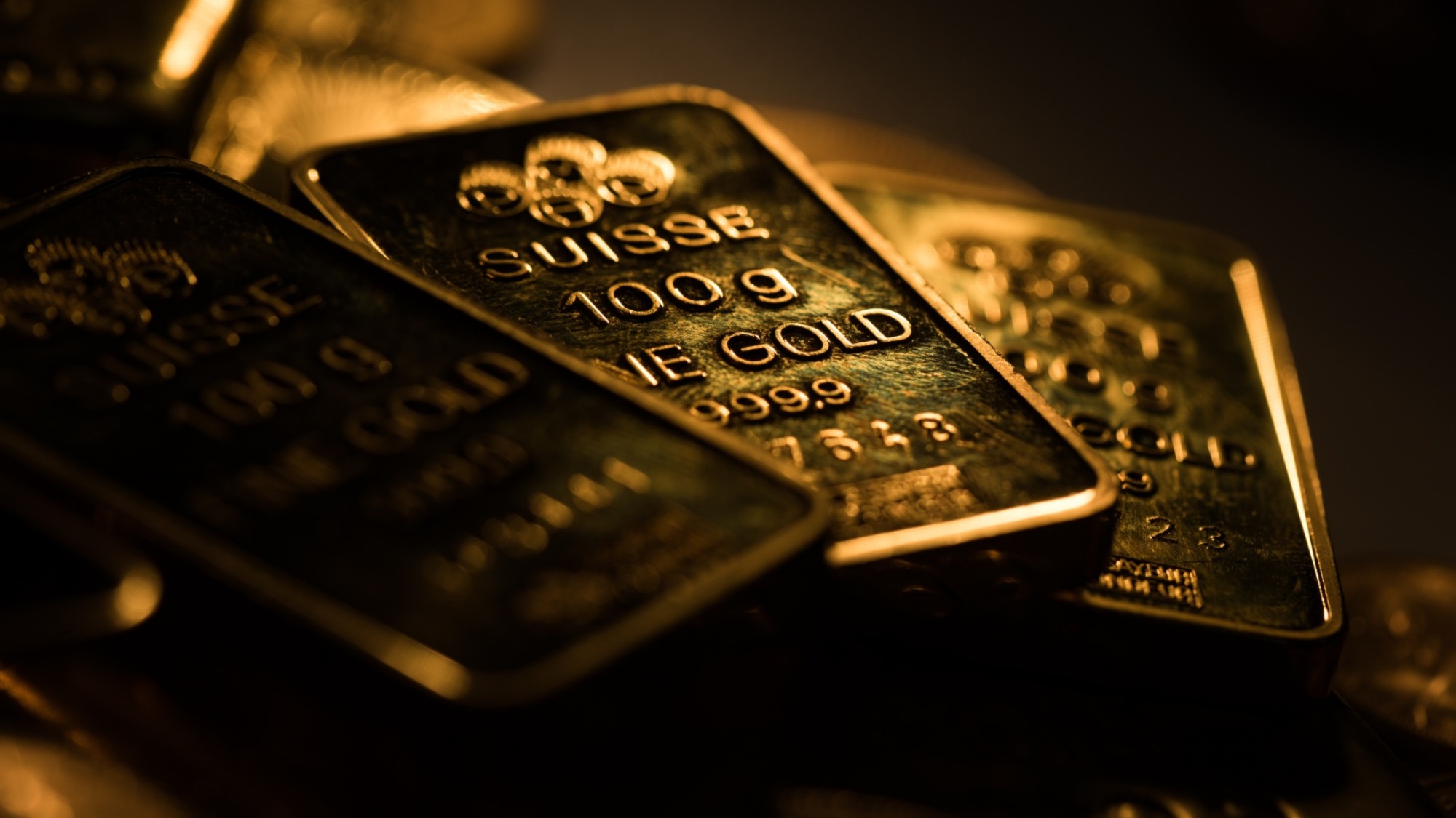 Vàng thế giới tăng hơn 1% khi lượng mua vào ổn định