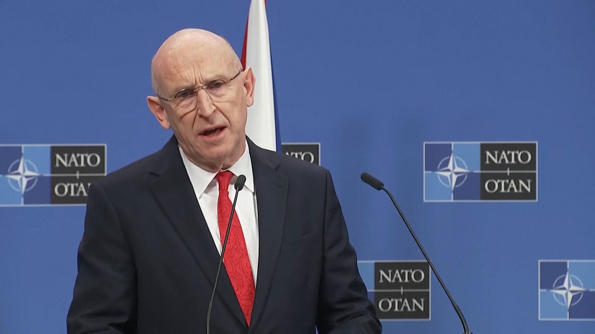 NATO cam kết gói viện trợ 35 tỷ USD cho Ukraine