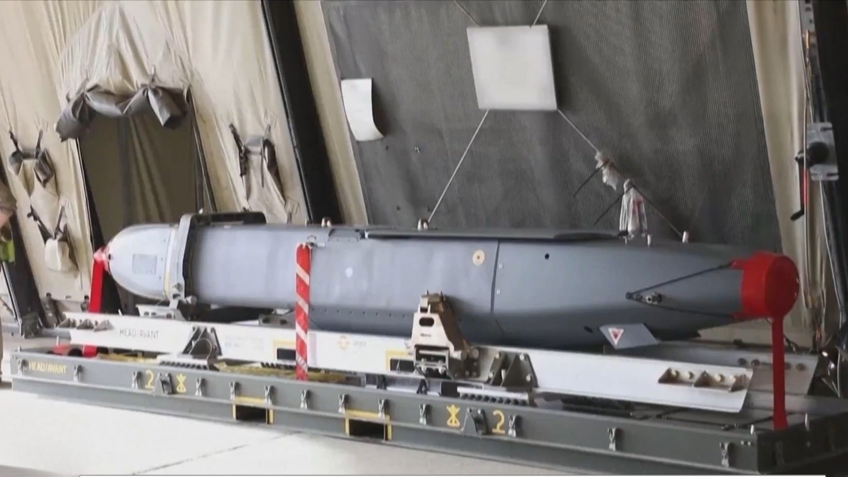 Anh chi 545 triệu USD phát triển vũ khí siêu thanh