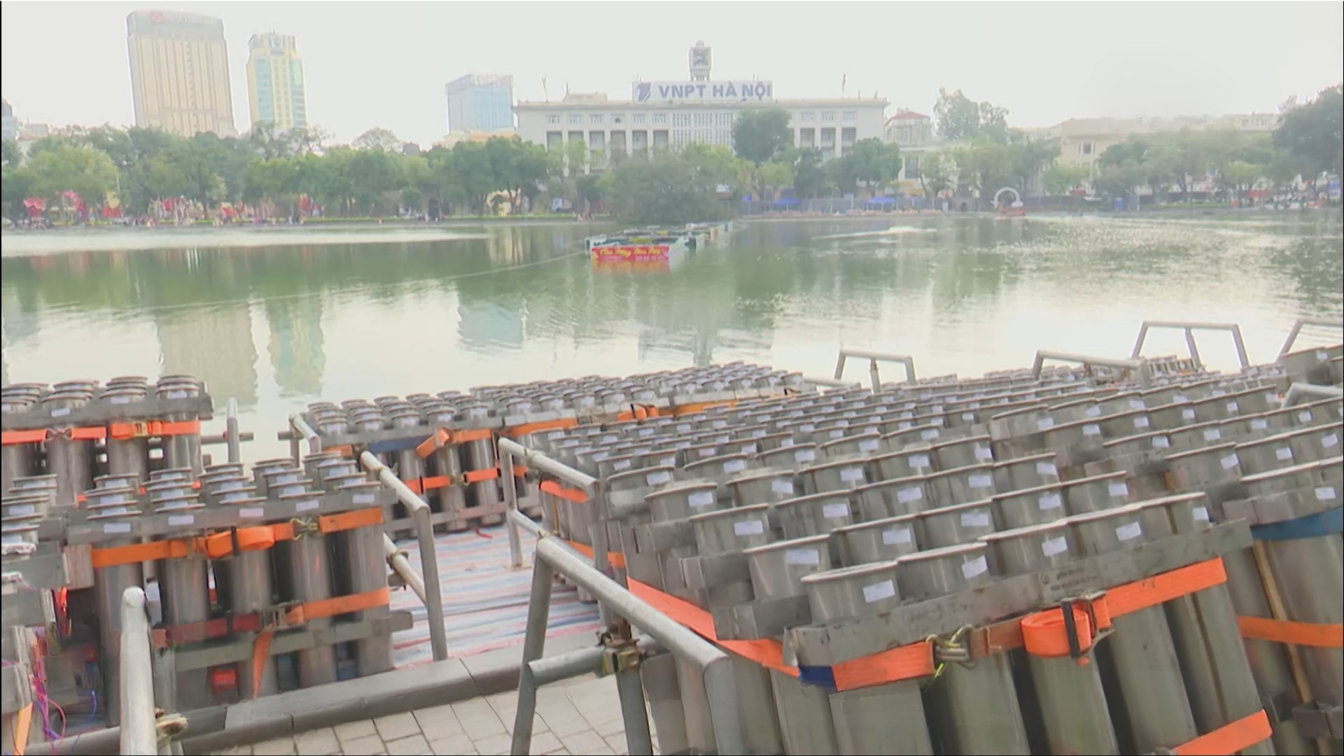 Các trận địa bắn pháo hoa sẵn sàng đón Giao thừa