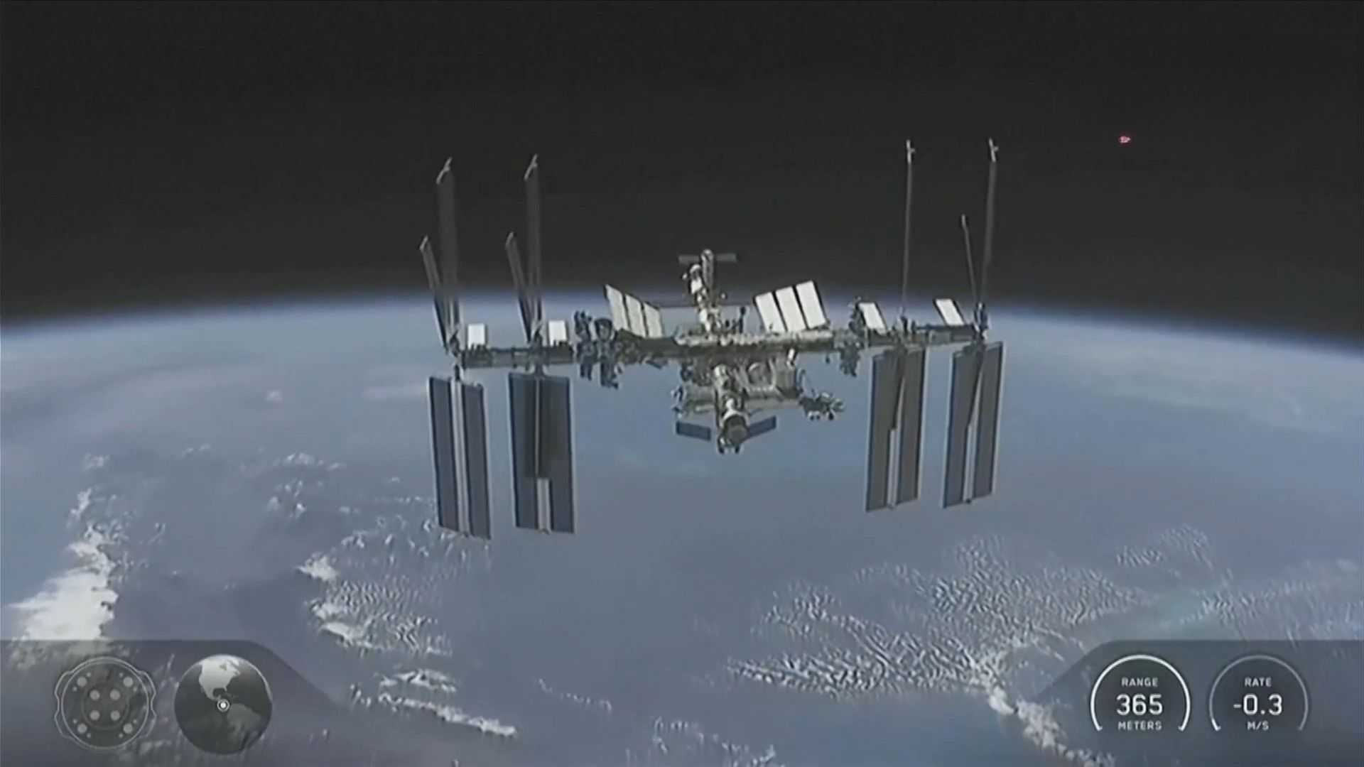 Phi hành đoàn Crew-12 cập bến trạm vũ trụ quốc tế