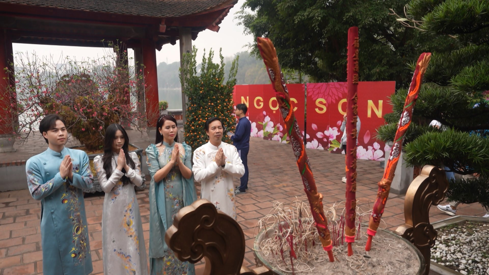 Lễ chùa đầu năm