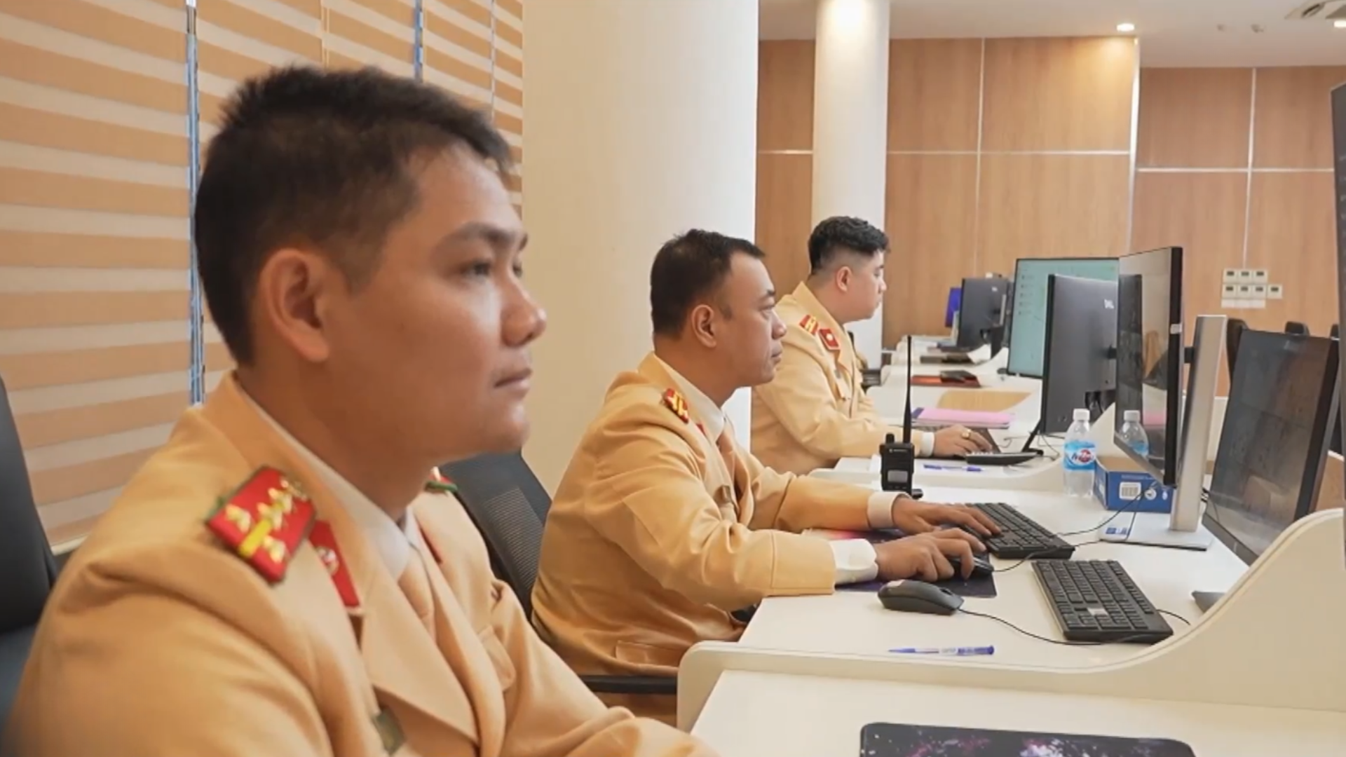 Tết tại Trung tâm điều khiển giao thông Hà Nội