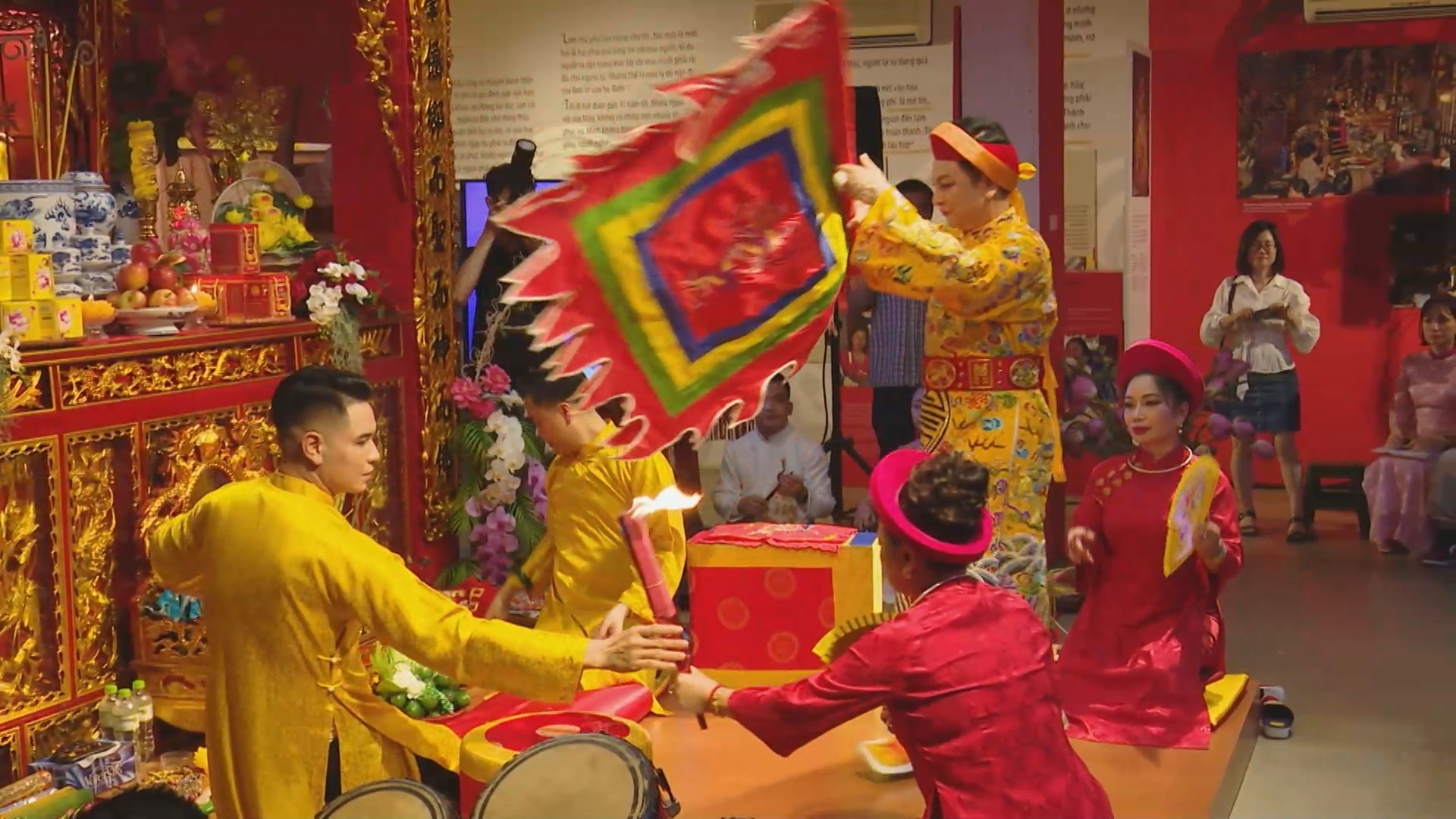 Đầu xuân trò chuyện về tín ngưỡng thờ Mẫu