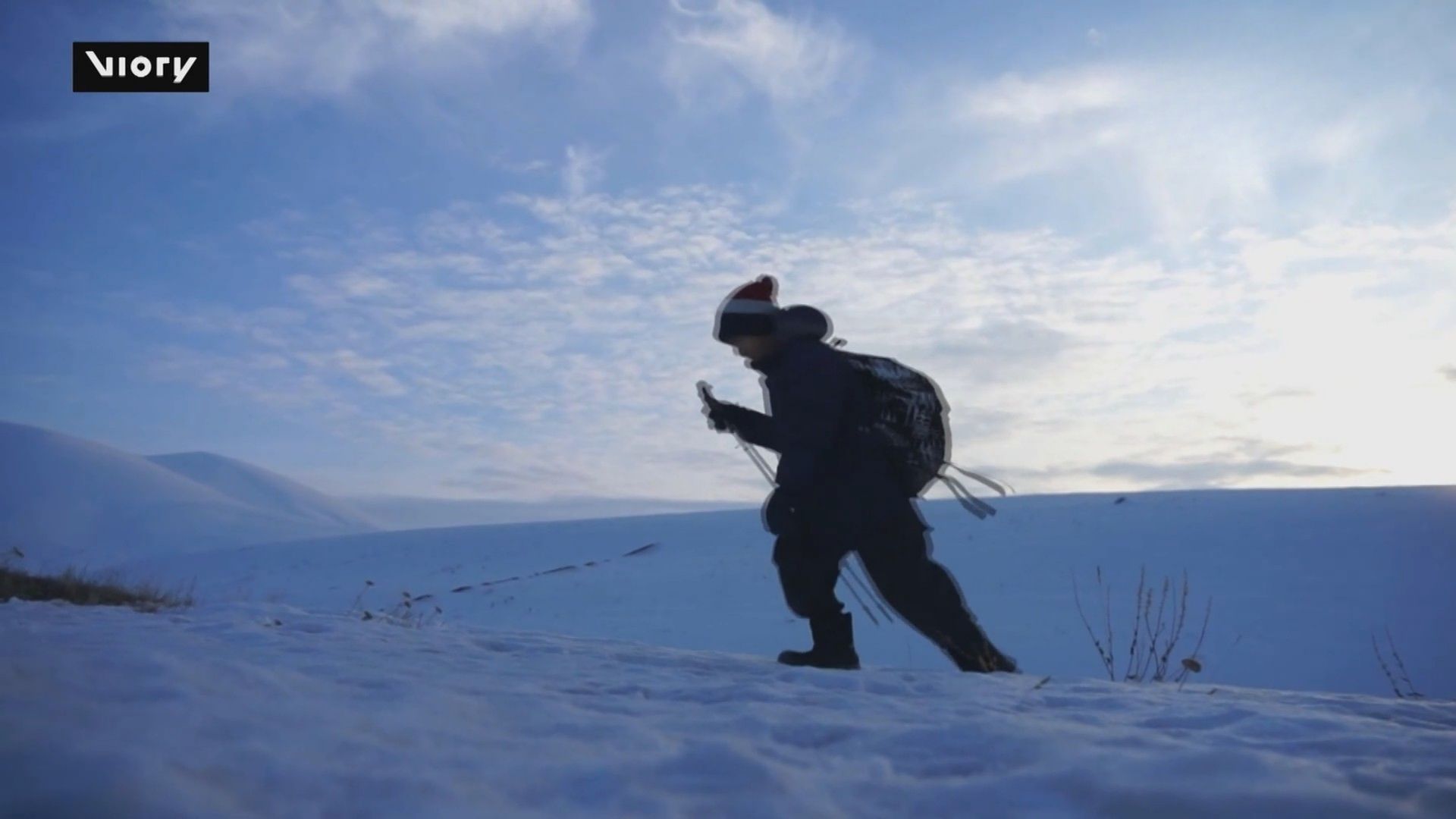 Nhà leo núi 9 tuổi chinh phục đỉnh núi Ararat