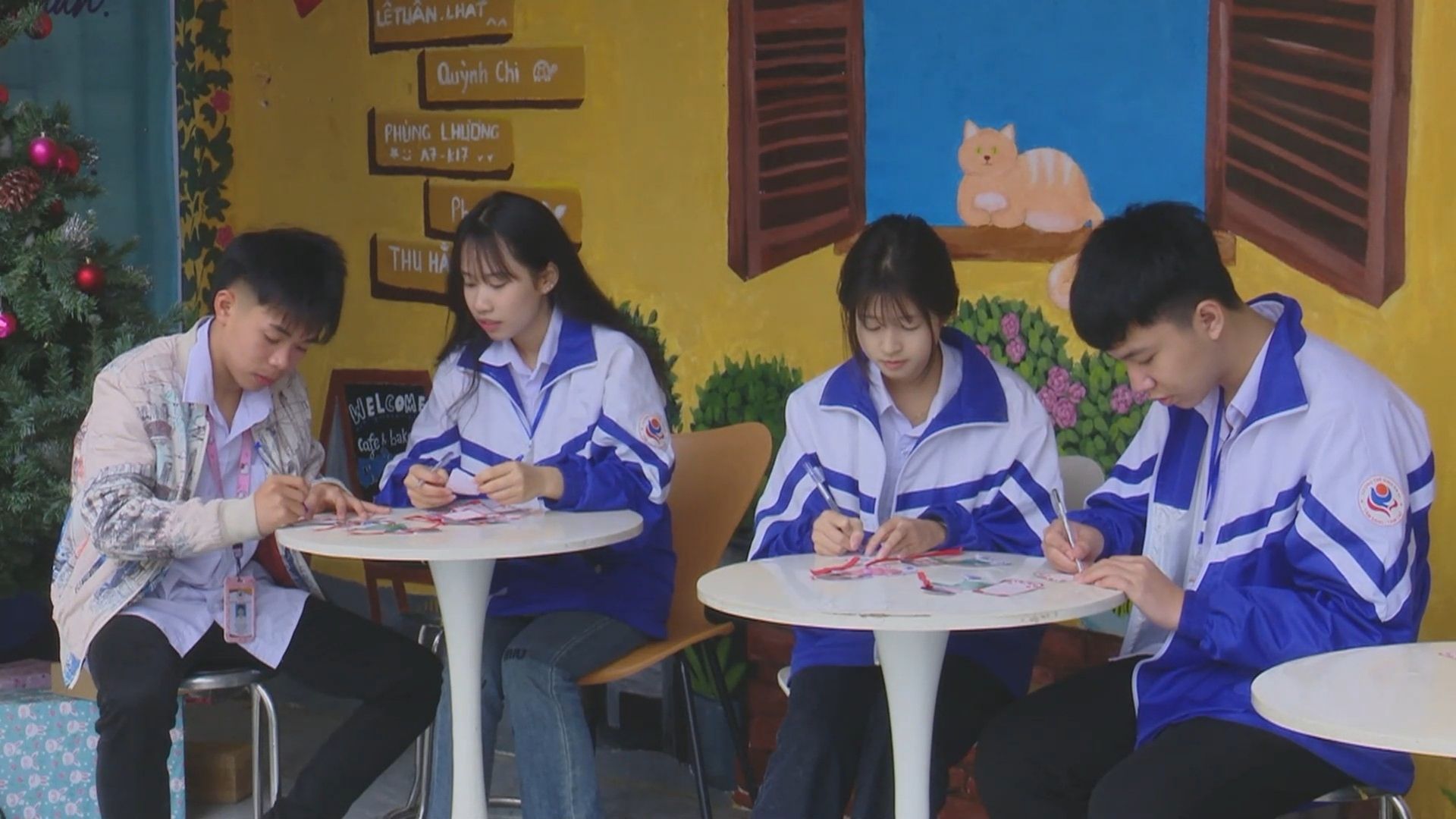 Món quà đầu xuân