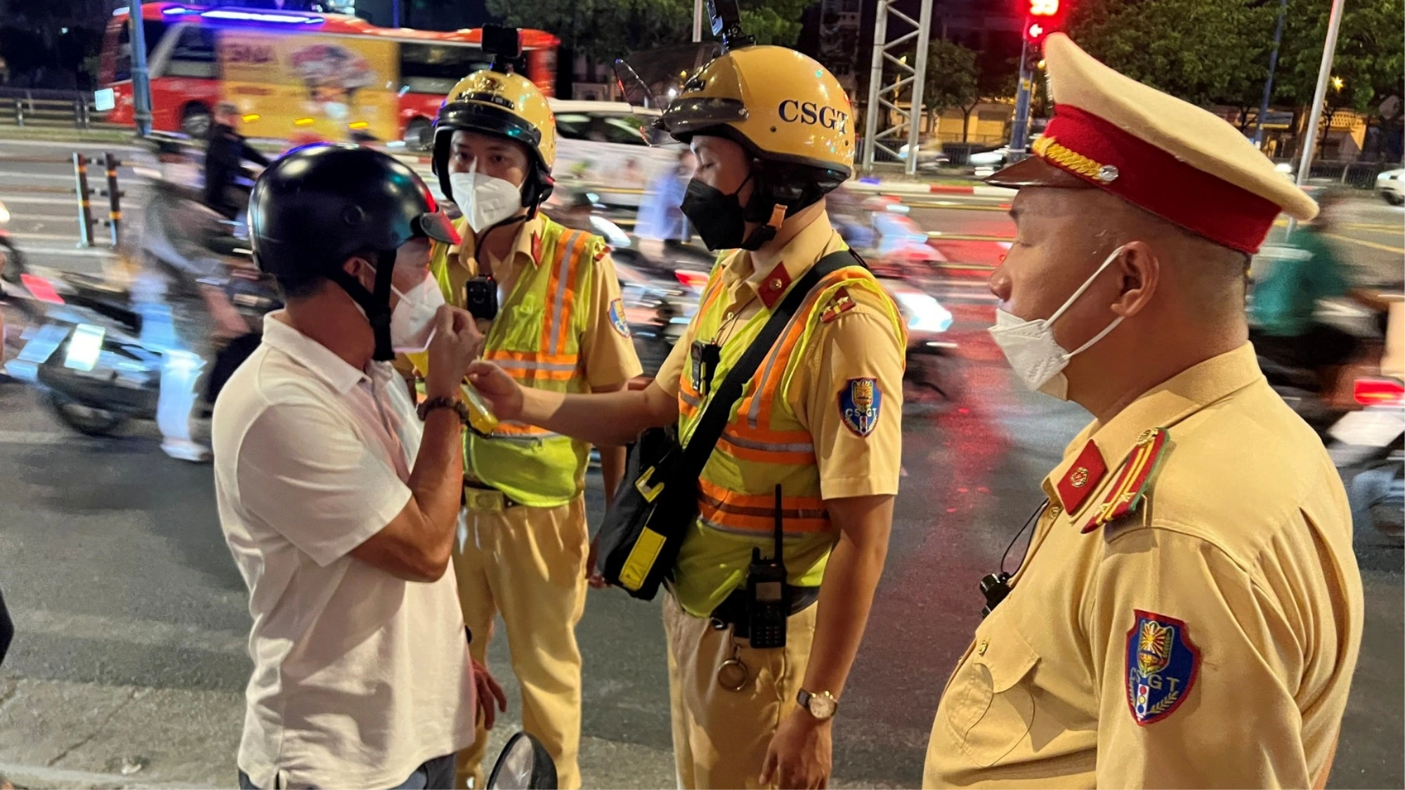 Hà Nội: 1.453 vi phạm nồng độ cồn trong 9 ngày nghỉ