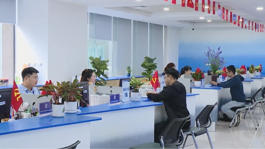 Ngày làm việc đầu năm: Khẩn trương, nghiêm túc 