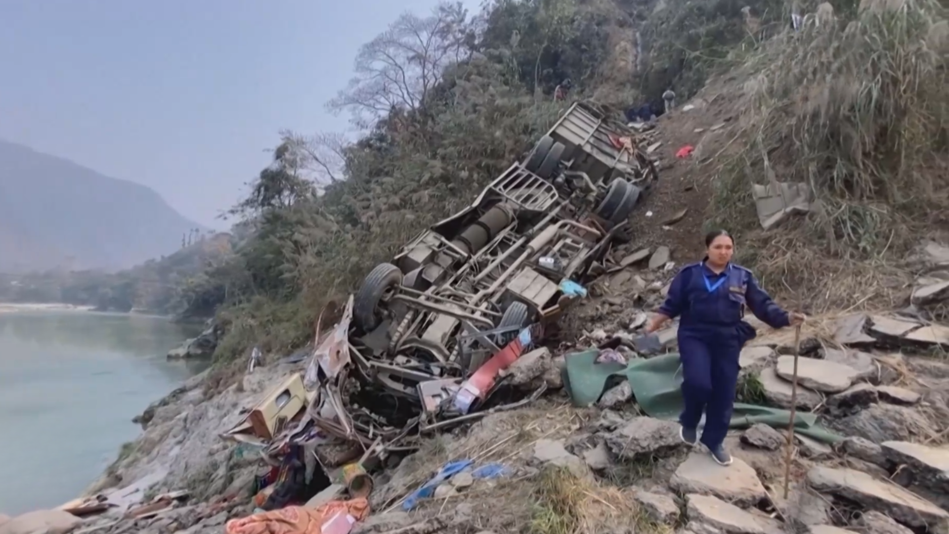 Tai nạn xe buýt ở Nepal làm 19 người thiệt mạng