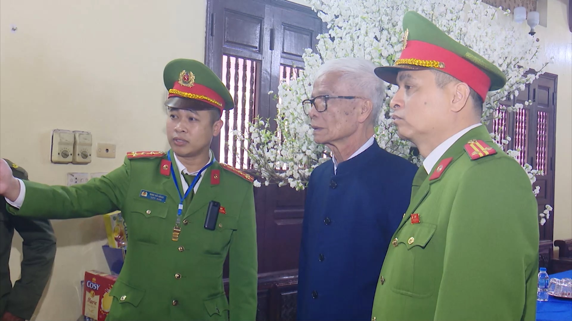 Công an Thủ đô ứng trực xuyên Tết Bính Ngọ 2026