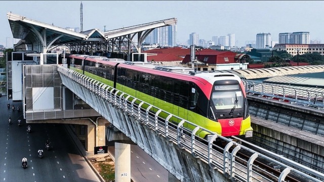 Metro Hà Nội đón hơn 243.000 lượt khách trong dịp Tết