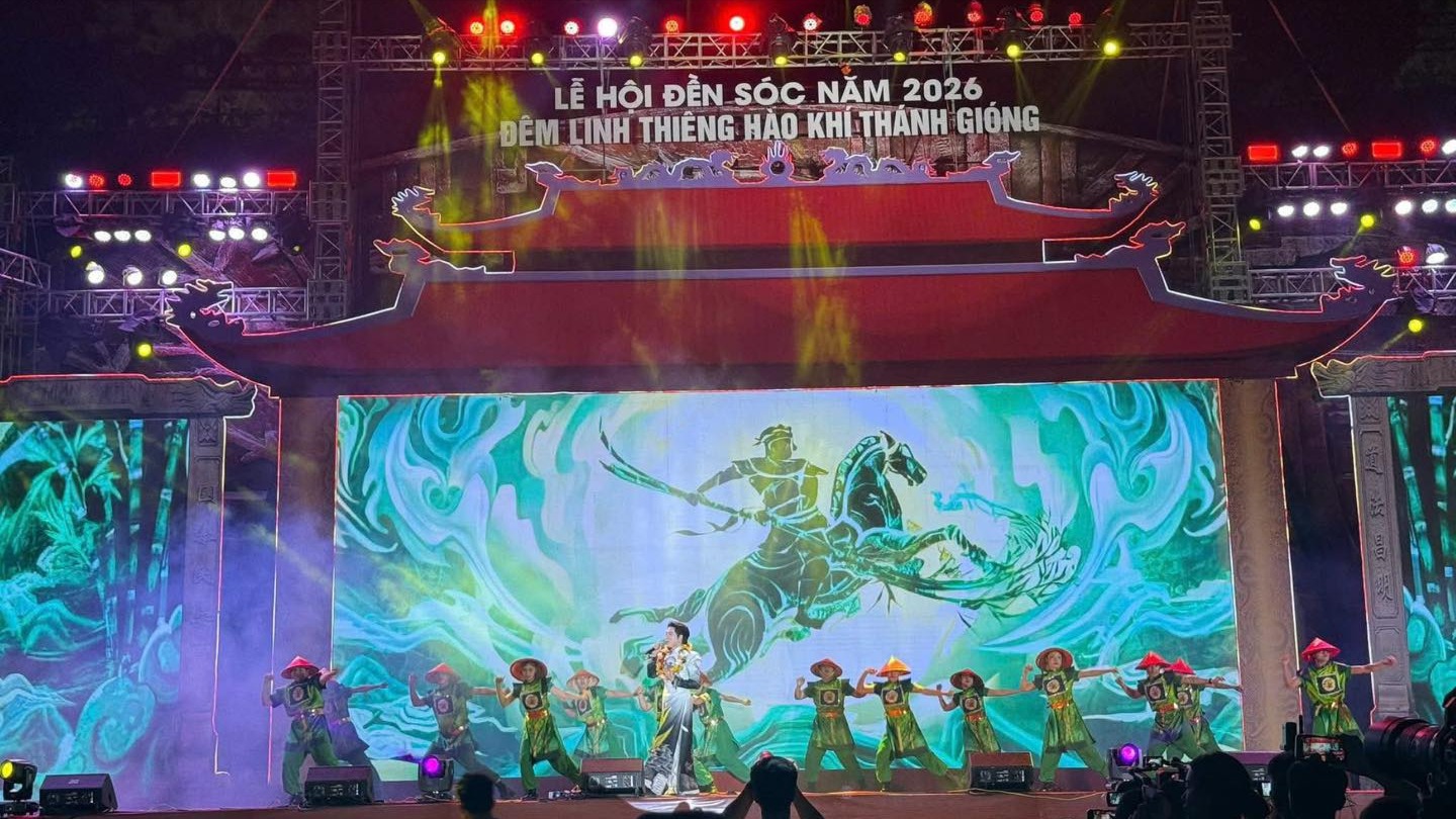 'Đêm linh thiêng - Hào khí Thánh Gióng' trong không gian đền Sóc