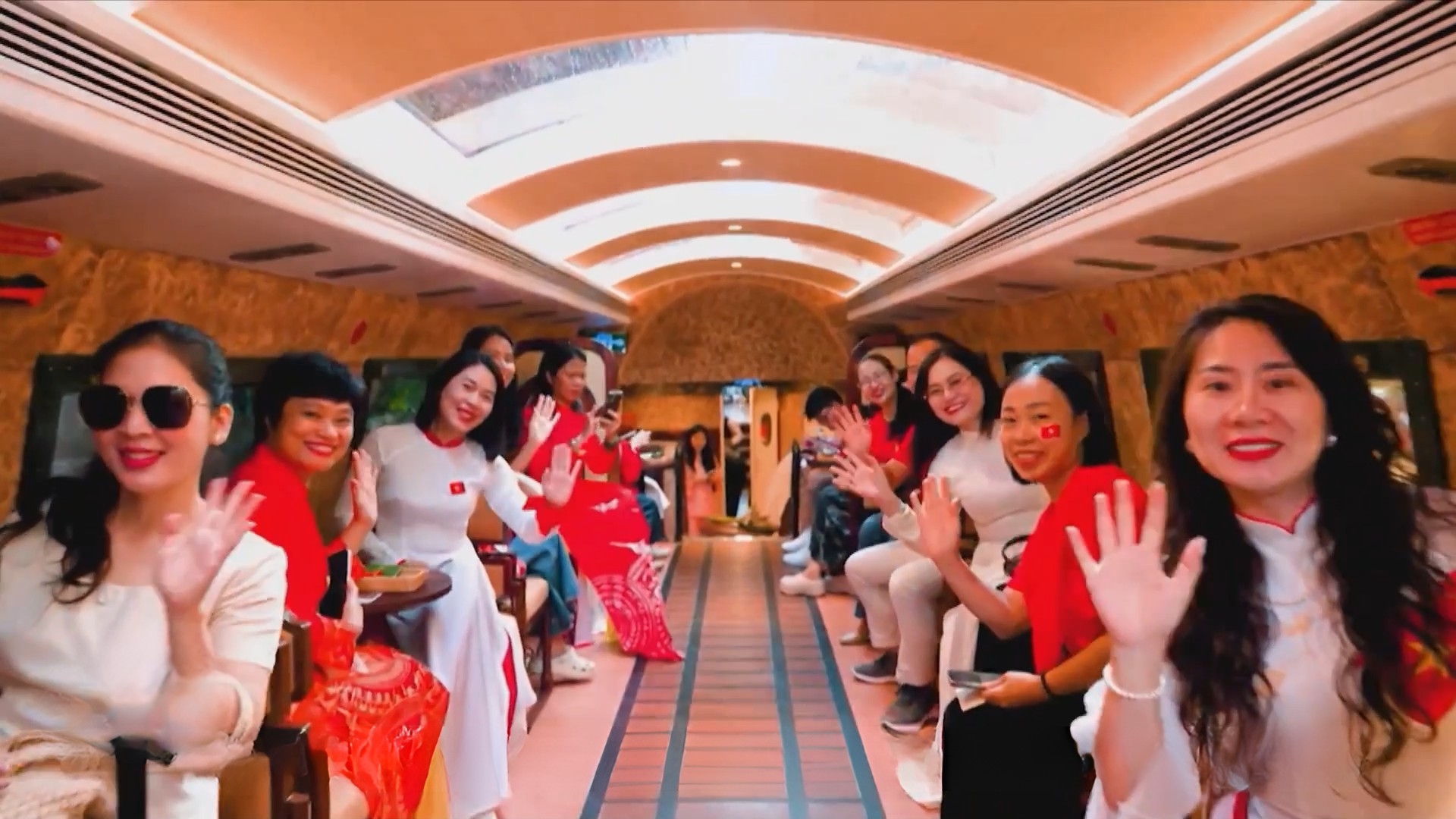 Hà Nội đón 1,34 triệu du khách dịp Tết Nguyên đán