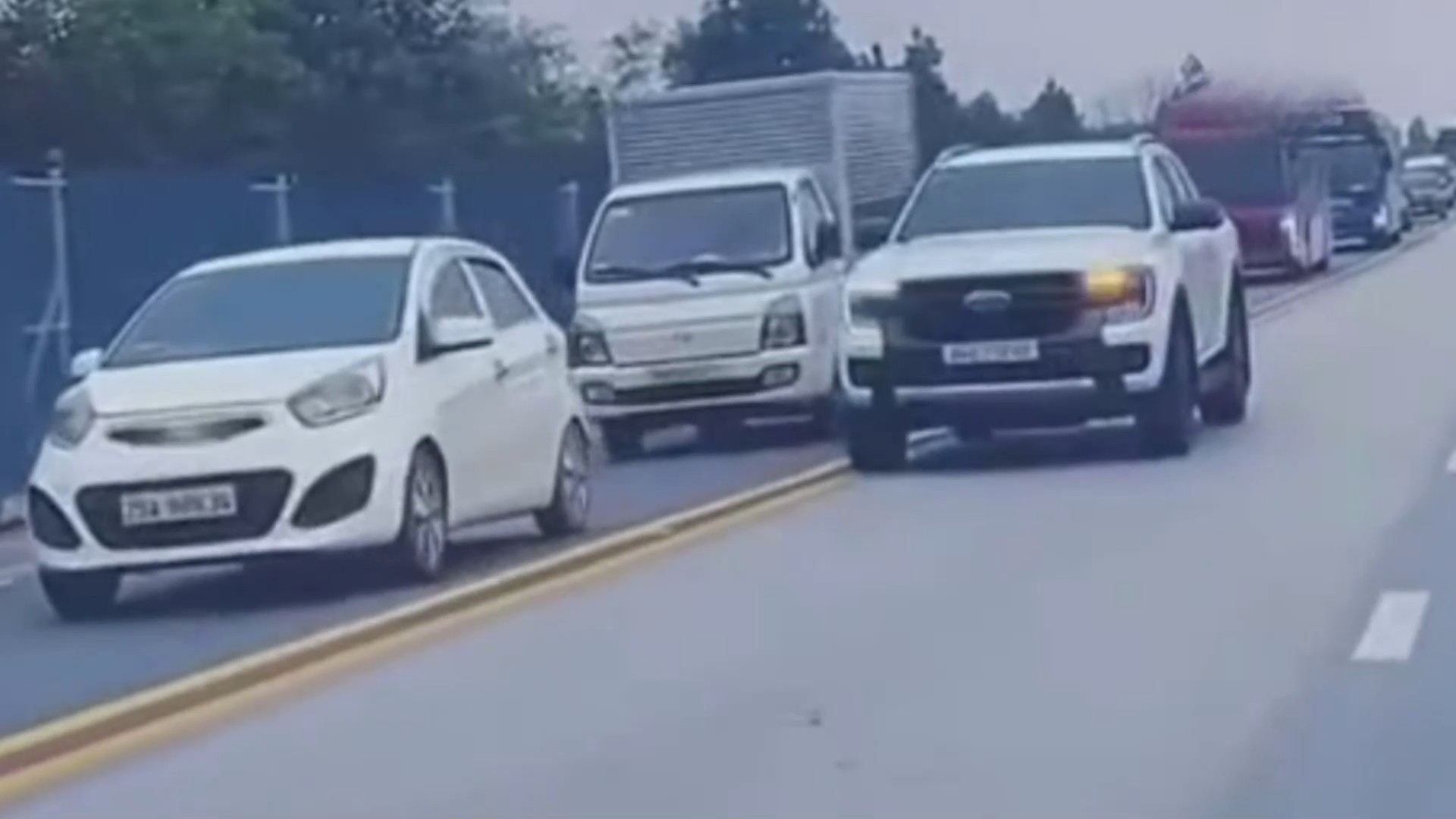 Xử phạt nữ tài xế đi ngược chiều trên cao tốc