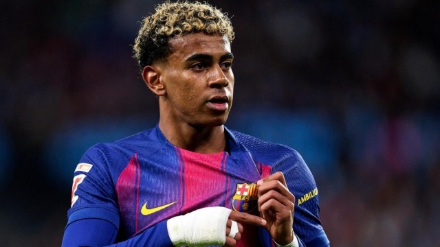 Barcelona từ chối đề nghị 250 triệu euro cho Lamine Yamal