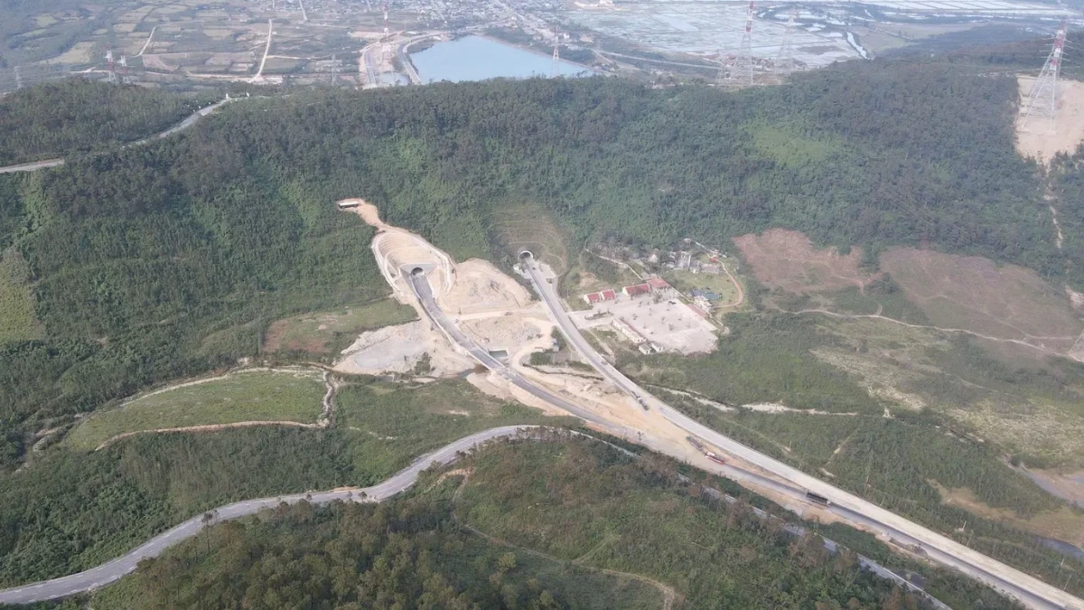 Hoàn thành thi công mở rộng hầm Đèo Ngang