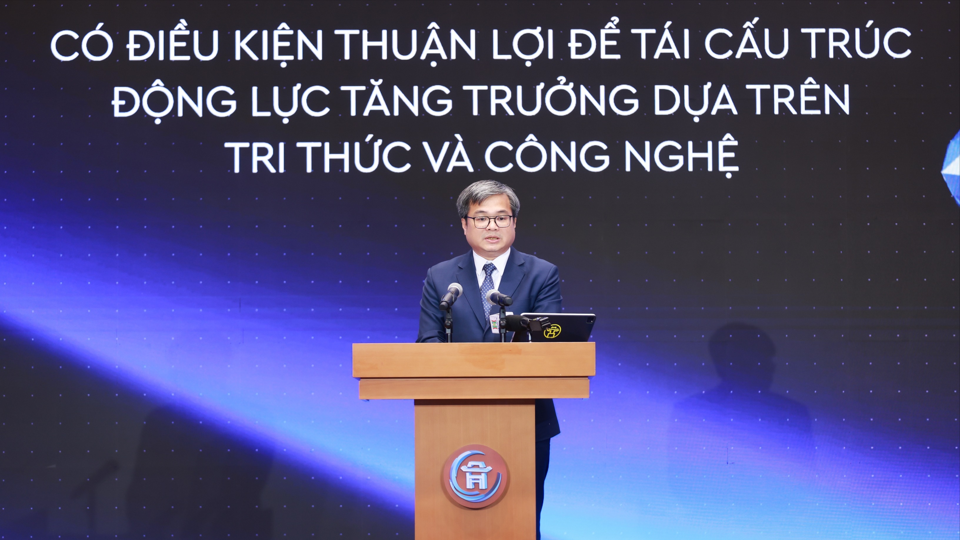 Kiến tạo chiến lược cho kỷ nguyên số và công nghiệp văn hóa