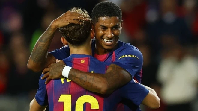 Barcelona quyết tâm cải tổ hàng công