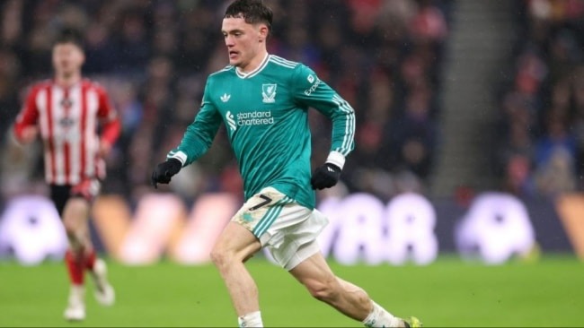 HLV Arne Slot xác nhận Florian Wirtz nghỉ vô thời hạn