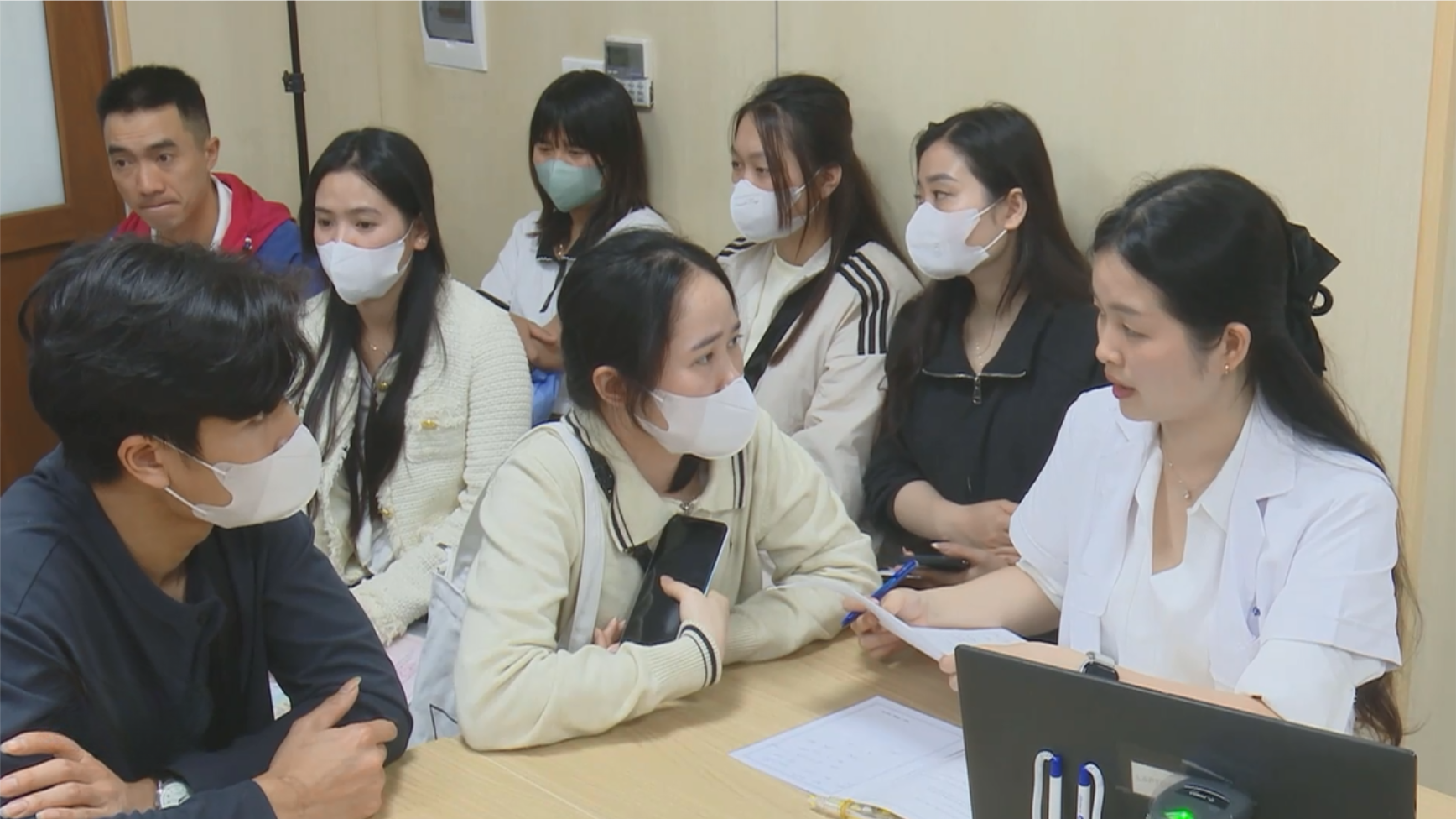 Trên 2.000 người được khám tư vấn vô sinh hiếm muộn