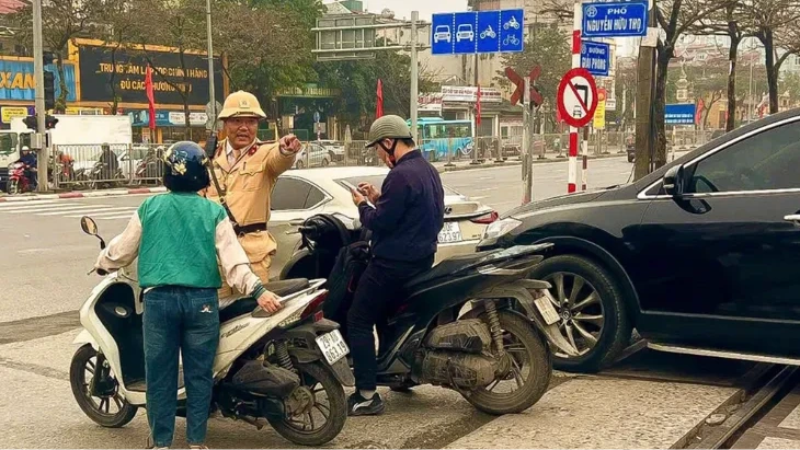 Hà Nội xử lý nghiêm vi phạm tại đường ngang đường sắt