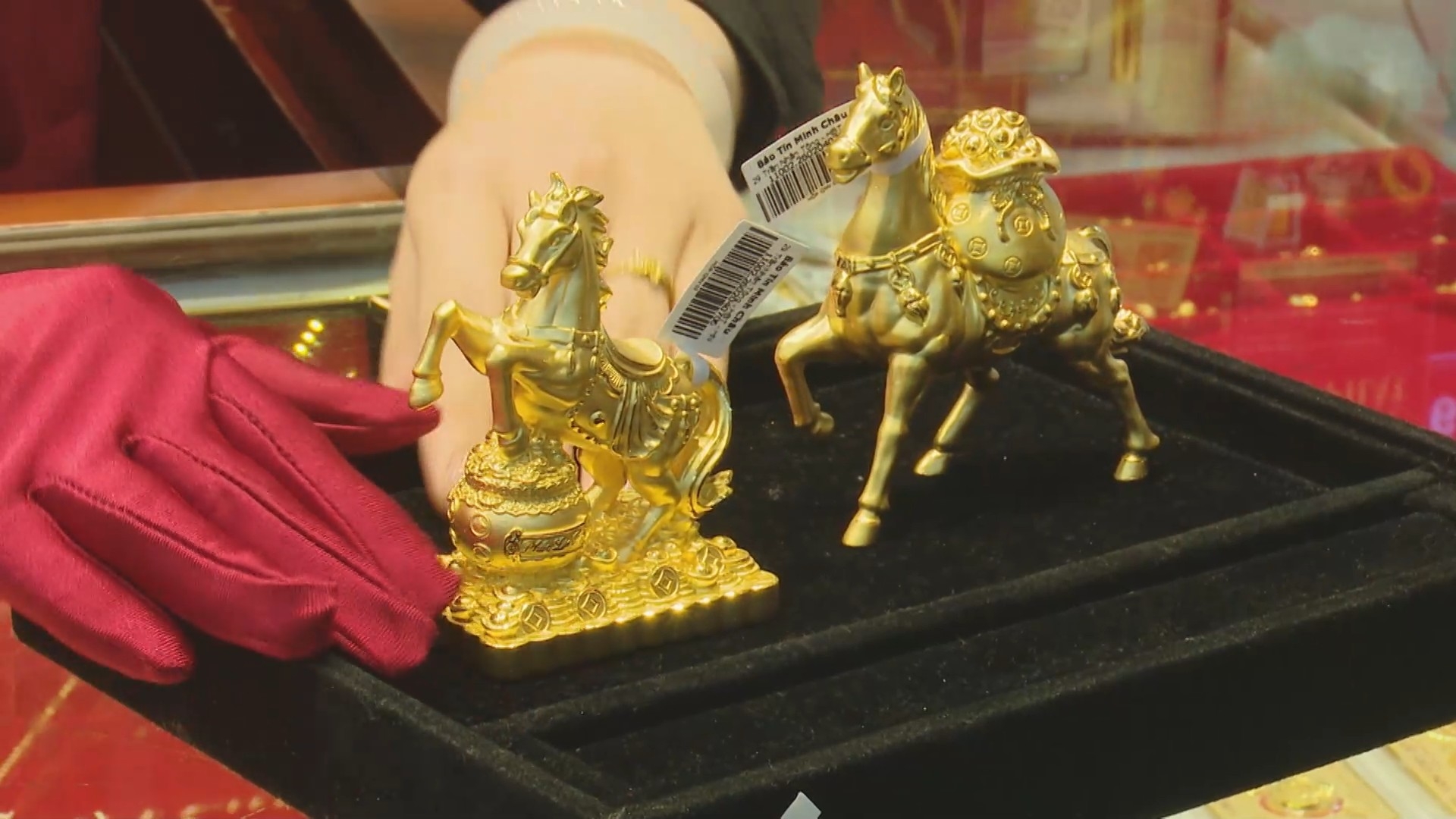 Giá vàng trong nước lại lên mức 187 triệu đồng/lượng