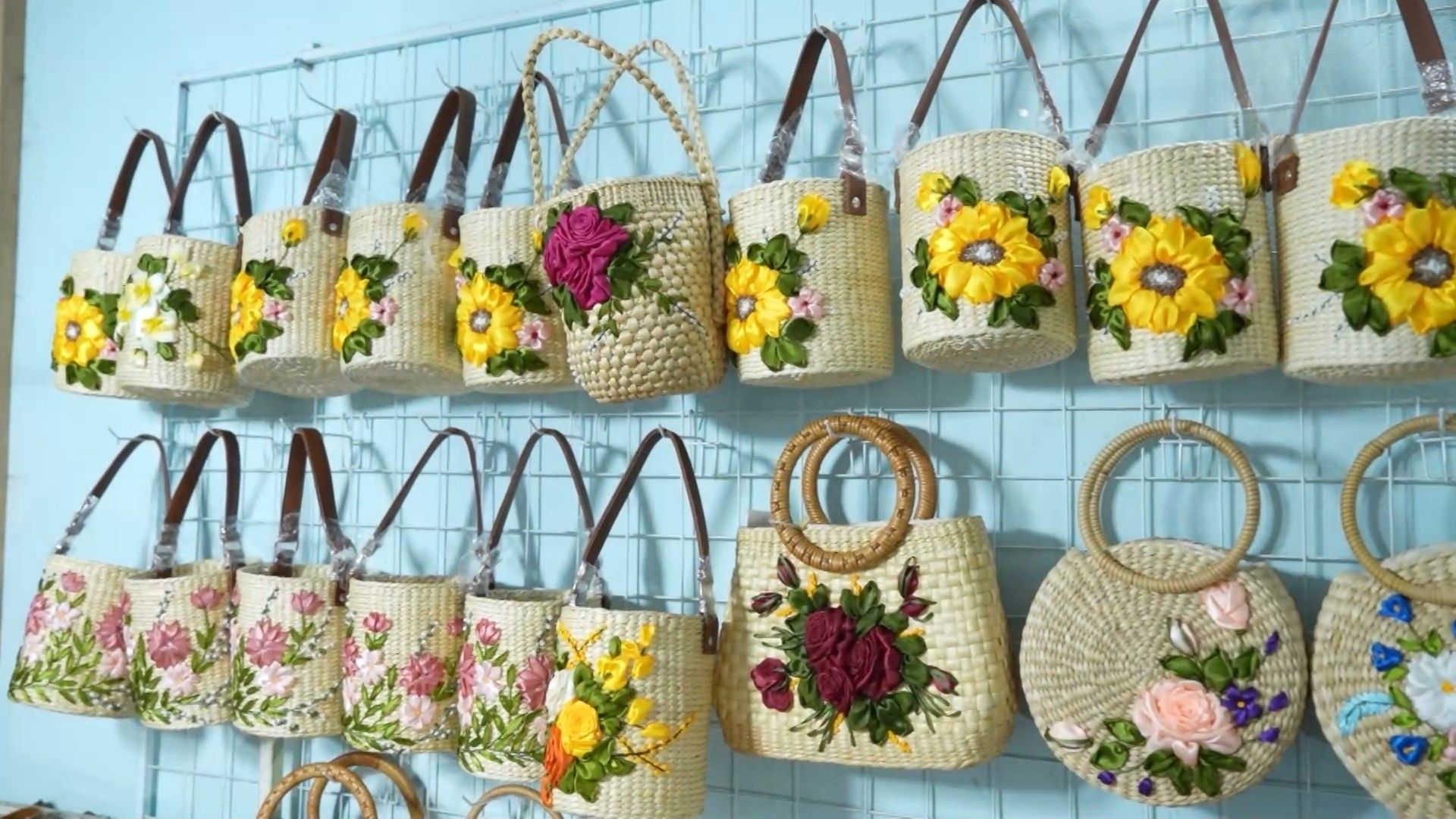 Sản phẩm thêu ruy băng | Made in Hanoi | 27/02/2026