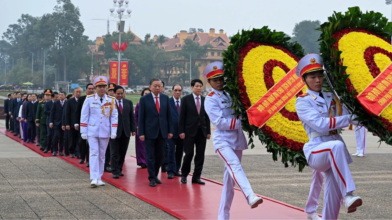 Lãnh đạo Đảng, Nhà nước vào Lăng viếng Chủ tịch Hồ Chí Minh