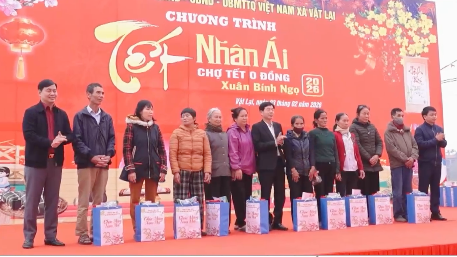 Xã Vật Lại mang yêu thương đến 'Tết Nhân ái - Chợ 0 đồng'