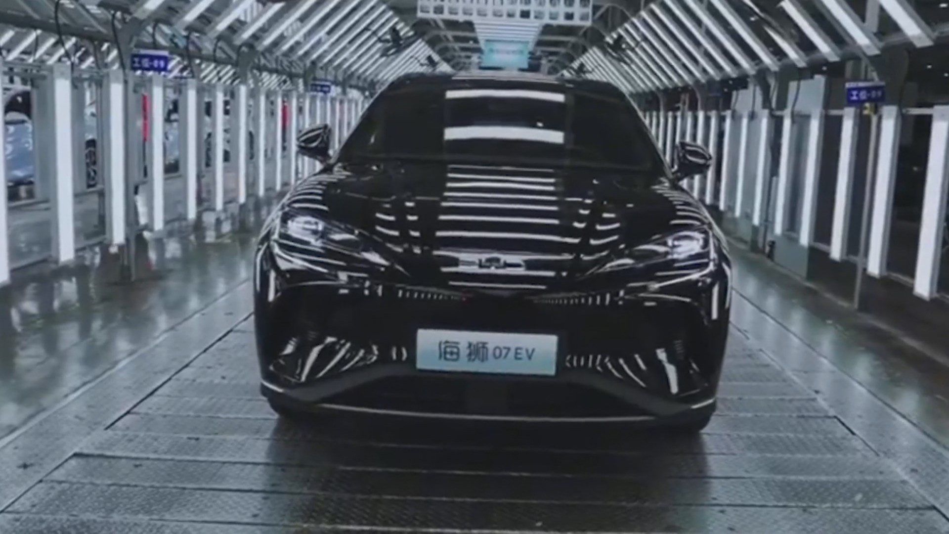 Doanh số bán xe của BYD liên tục giảm tại Trung Quốc