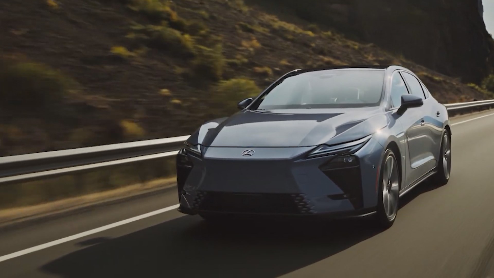 Những mẫu xe cao cấp dự kiến sẽ về Việt Nam trong năm 2026