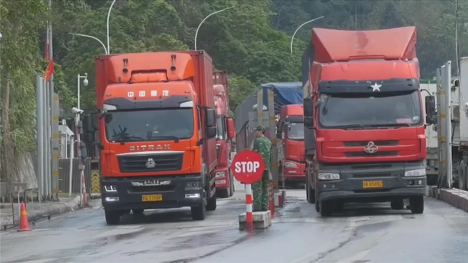 Đề nghị tăng thời gian thông quan hàng hóa tại cửa khẩu