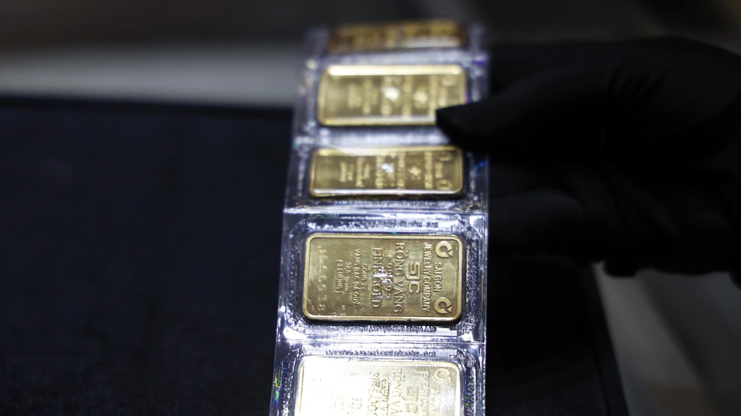 Giá vàng trong nước bật tăng mạnh 