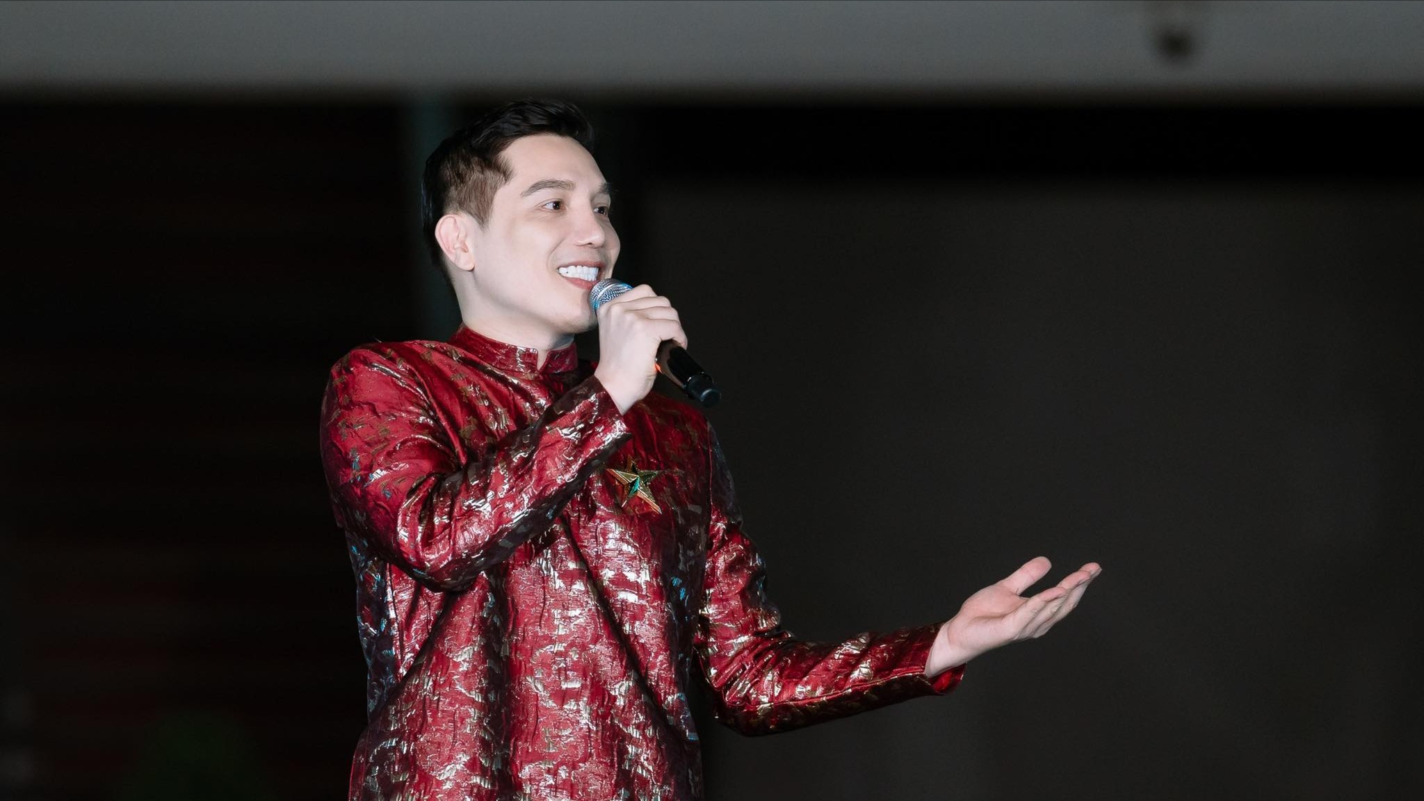 Minh Beta làm phim Tết kể ký ức gia đình Việt