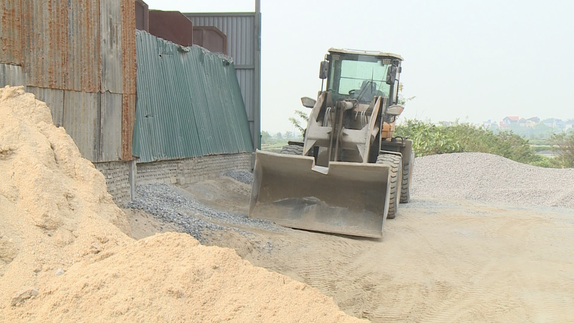 Xã Ứng Hòa: Vẫn tồn tại trạm trộn bê tông không phép