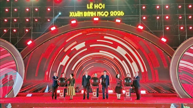 Tái hiện sinh động Tết truyền thống tại Lễ hội Xuân Bính Ngọ