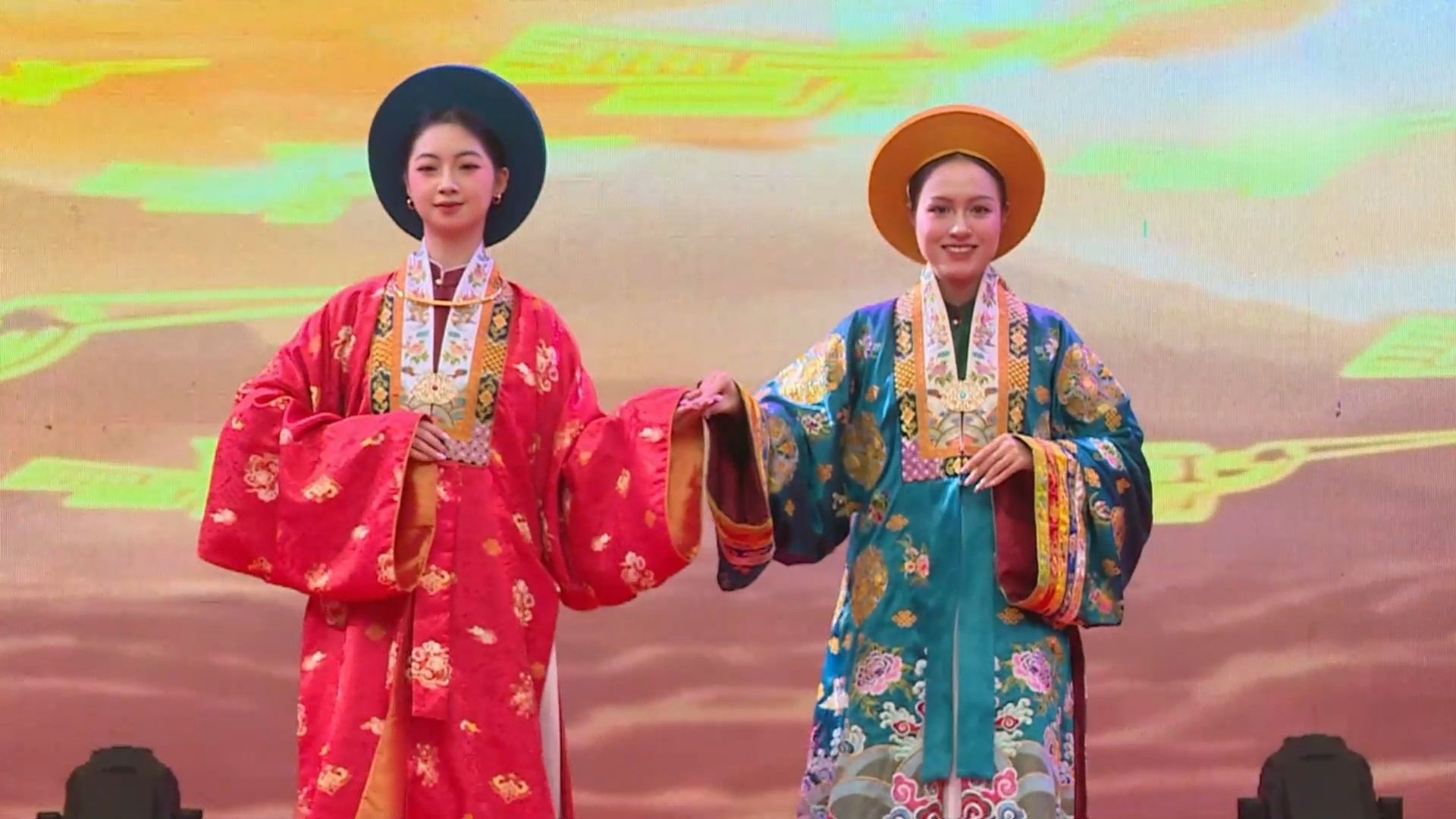 Giao lưu Việt - Hàn trong không gian Hội Xuân