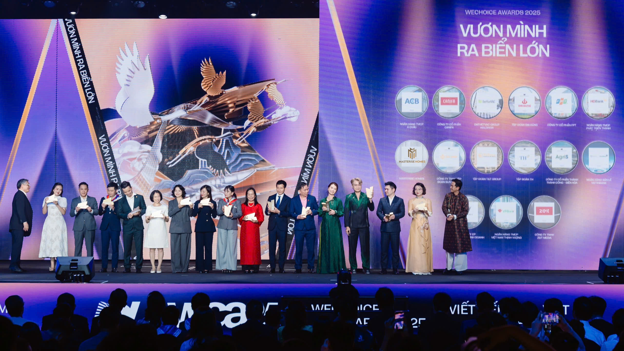 Masterise Homes 'Vươn mình ra biển lớn' tại WeChoice Awards 2025